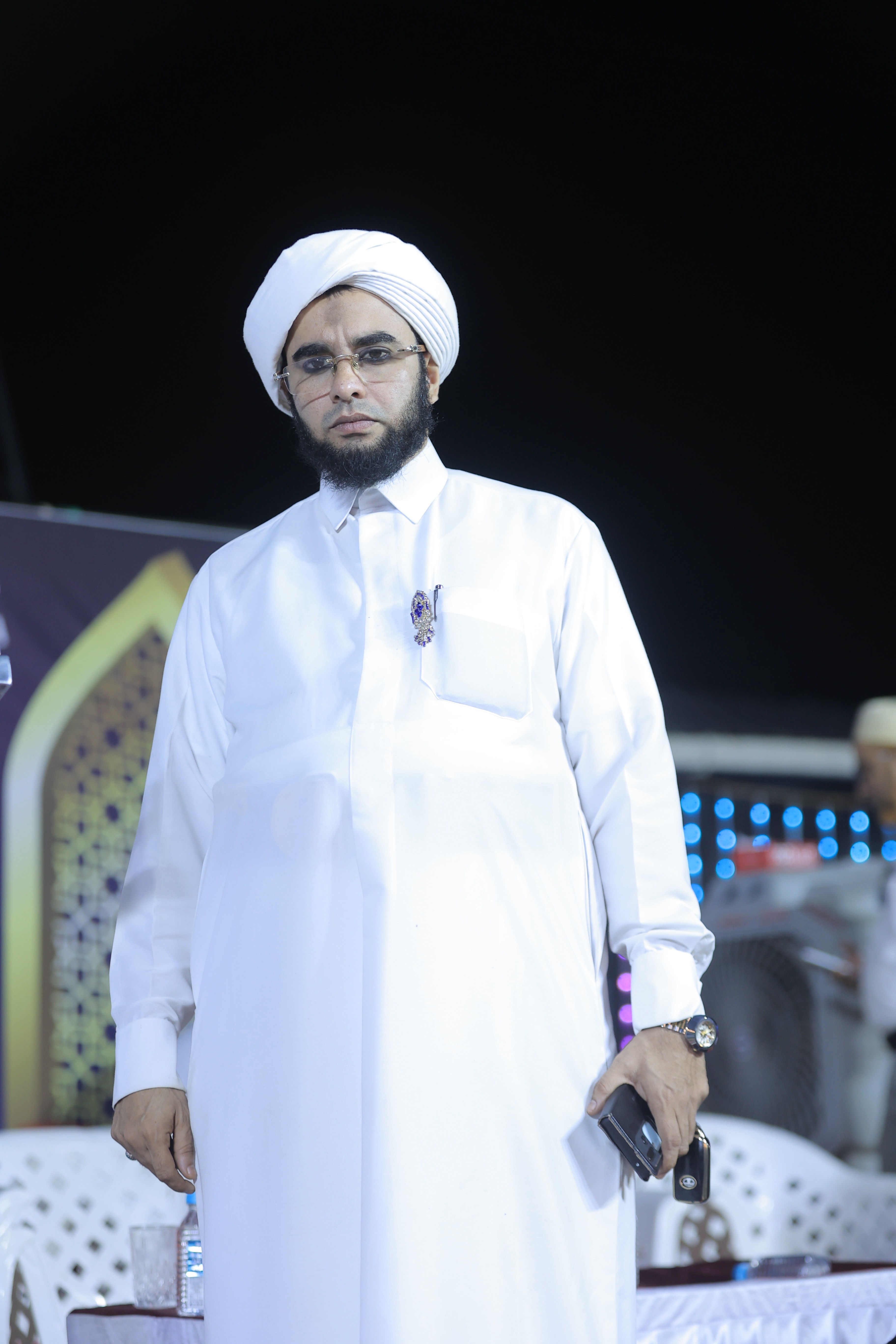 Group photo with teachers and students